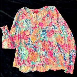 Beautiful like new Lilly Pulitzer blouse